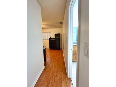 Beautiful home perfect for first-time buyers! This 3 bedroom - photo 19