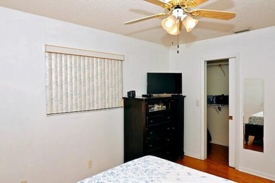 Beautiful home perfect for first-time buyers! This 3 bedroom - photo 25