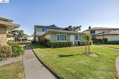 Welcome to this beautifully maintained 2 bedroom, 1 bath - photo 26