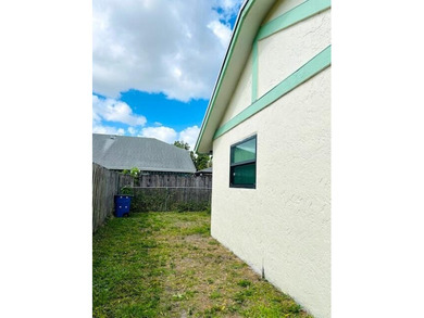 Beautiful home perfect for first-time buyers! This 3 bedroom - photo 34