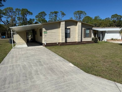 Cape Coral Lakes Area Home For Sale in North Fort Myers, Florida Florida