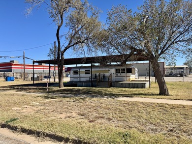 Amazing commercial property opportunity located in the heart of