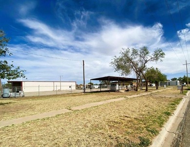 Amazing commercial property opportunity located in the heart of