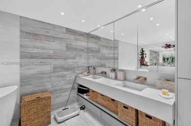 One-of-a-kind turnkey oceanfront compound at the iconic Roney - photo 16