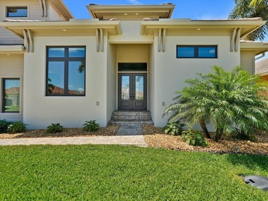 2 YEARS NEW! Custom Home, designed for Comfort, Style, and - photo 6