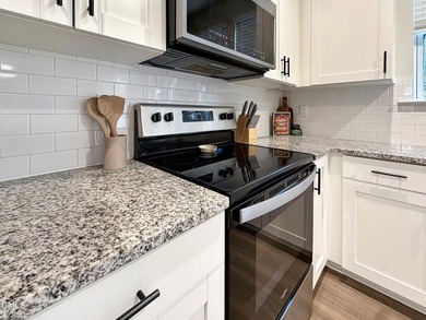 2 CAR GARAGE, FENCED YARD, FRIDGE INCLUDED! You won't find - photo 18