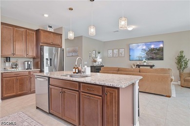 Welcome to your dream home in the sought-after Cascades at River - photo 21