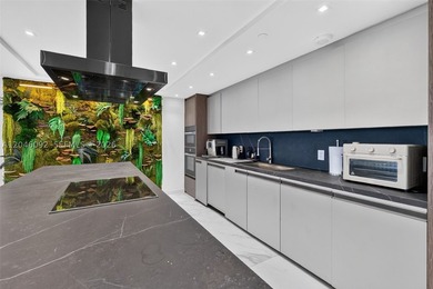 One-of-a-kind turnkey oceanfront compound at the iconic Roney - photo 21