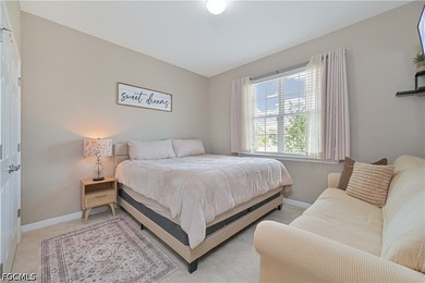 Welcome to your dream home in the sought-after Cascades at River - photo 34