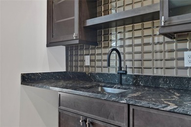 Price to Sell - Quiet Luxury | Move-In Ready | Prime Sunset Park - photo 36
