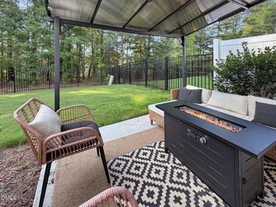 2 CAR GARAGE, FENCED YARD, FRIDGE INCLUDED! You won't find - photo 50