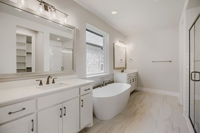 You will love this gorgeous 2-story design from American Legend - photo 20