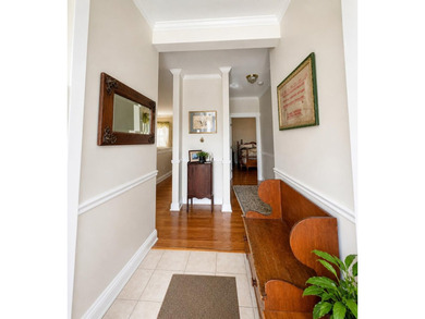 This Garden Cottage in sought-after Farragut is in one of the - photo 9