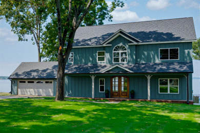 Lake Home For Sale in Chandler, Texas