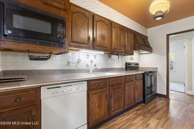 Only 3 blocks to the Beach!!Great Family Home in College Park - photo 12