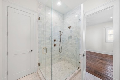 Set within the exclusive waterfront neighborhood of Churchill - photo 14
