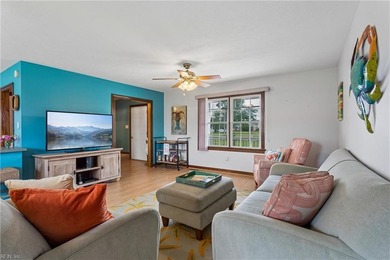 Wonderful Location in River Bank Acres in the heart of - photo 14