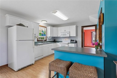Wonderful Location in River Bank Acres in the heart of - photo 15