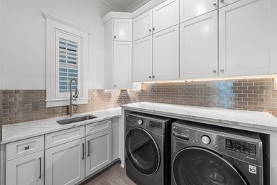 Set within the exclusive waterfront neighborhood of Churchill - photo 16