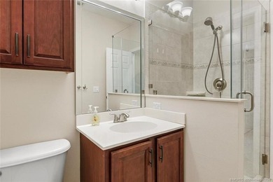 Size matters! Spacious 3,580 square foot under air pool home - photo 16