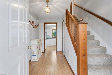 Wonderful Location in River Bank Acres in the heart of - photo 16