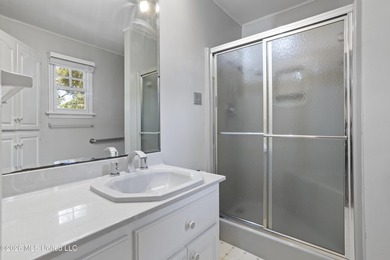 Only 3 blocks to the Beach!!Great Family Home in College Park - photo 17