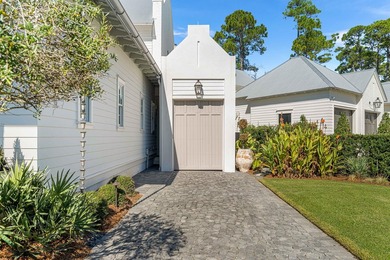Set within the exclusive waterfront neighborhood of Churchill - photo 25