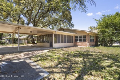 Only 3 blocks to the Beach!!Great Family Home in College Park - photo 25