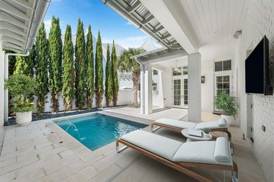 Set within the exclusive waterfront neighborhood of Churchill - photo 28