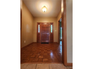 Welcome to 160 Glyndale Circle in Brunswick, GA-a unique and - photo 3