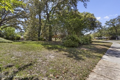 Only 3 blocks to the Beach!!Great Family Home in College Park - photo 34