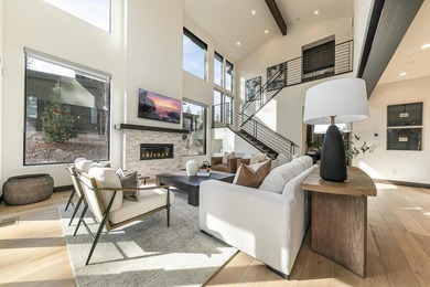 Experience luxury mountain living in this brand-new Mountain - photo 3