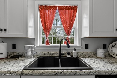 Welcome to 309 Jacquline Street in Havelock -- a beautifully - photo 12