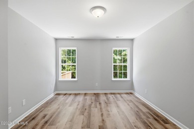 Beautifully remodeled 3-bedroom, 2-bath townhouse offering - photo 12