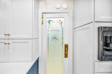 405 Colonial Street, boasting superior craftmanship sets the bar - photo 25