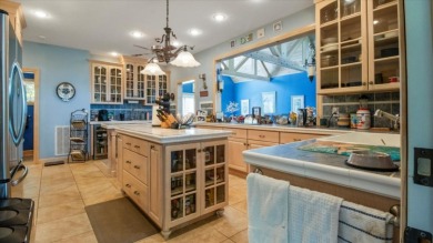Lakefront Luxury Home on Bull Shoals Lake - photo 8