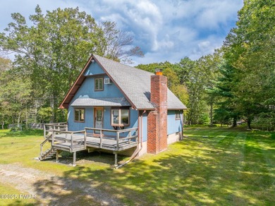 CLASSIC LAKEVIEW A-FRAME! Discover the charm of this classic - photo 4