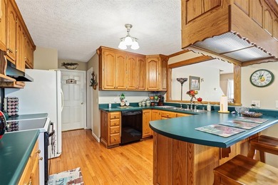 Lake Life Done Right - 5BR | 3.5BA on Nolin Lake If you've been - photo 6