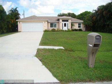 (private lake, pond, creek) Home For Sale in Port Saint Lucie Florida