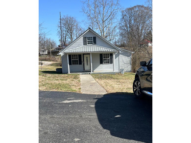 Lake Home For Sale in Jamestown, Kentucky