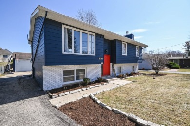 Lake Home Sale Pending in Antioch, Illinois