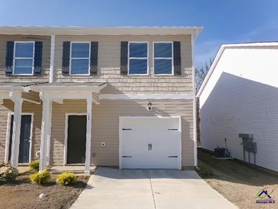 Lake Sinclair Townhome/Townhouse For Sale in Milledgeville Georgia