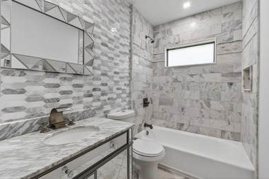 Perfectly positioned a few blocks from the Intracoastal in the - photo 34