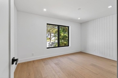 Perfectly positioned a few blocks from the Intracoastal in the - photo 35