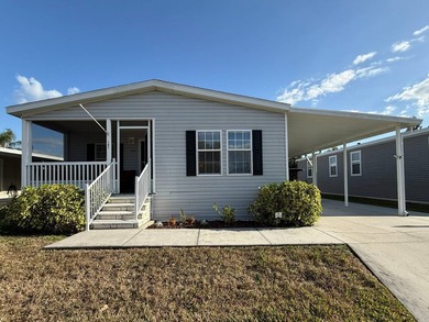 Welcome to 107 Holland Street in the highly desirable Colony - photo 1