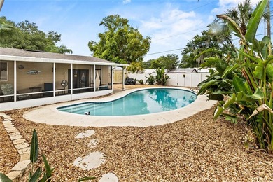 Under contract-accepting backup offers. Virtually Staged. This - photo 2