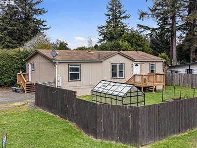 Cute 3 bed/2 bath a third of a mile to Barview Wayside Beach - photo 6