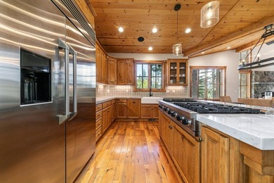 Set within a quiet cul-de-sac in Lahontan Golf Club, 115 Bob - photo 9