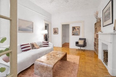 Welcome to 584 Sterling Place, a classic three-family townhouse - photo 10
