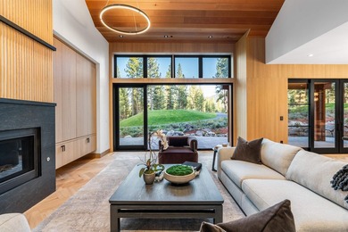 Construction Completed! Fully Furnished. Introducing Par 5 - - photo 4